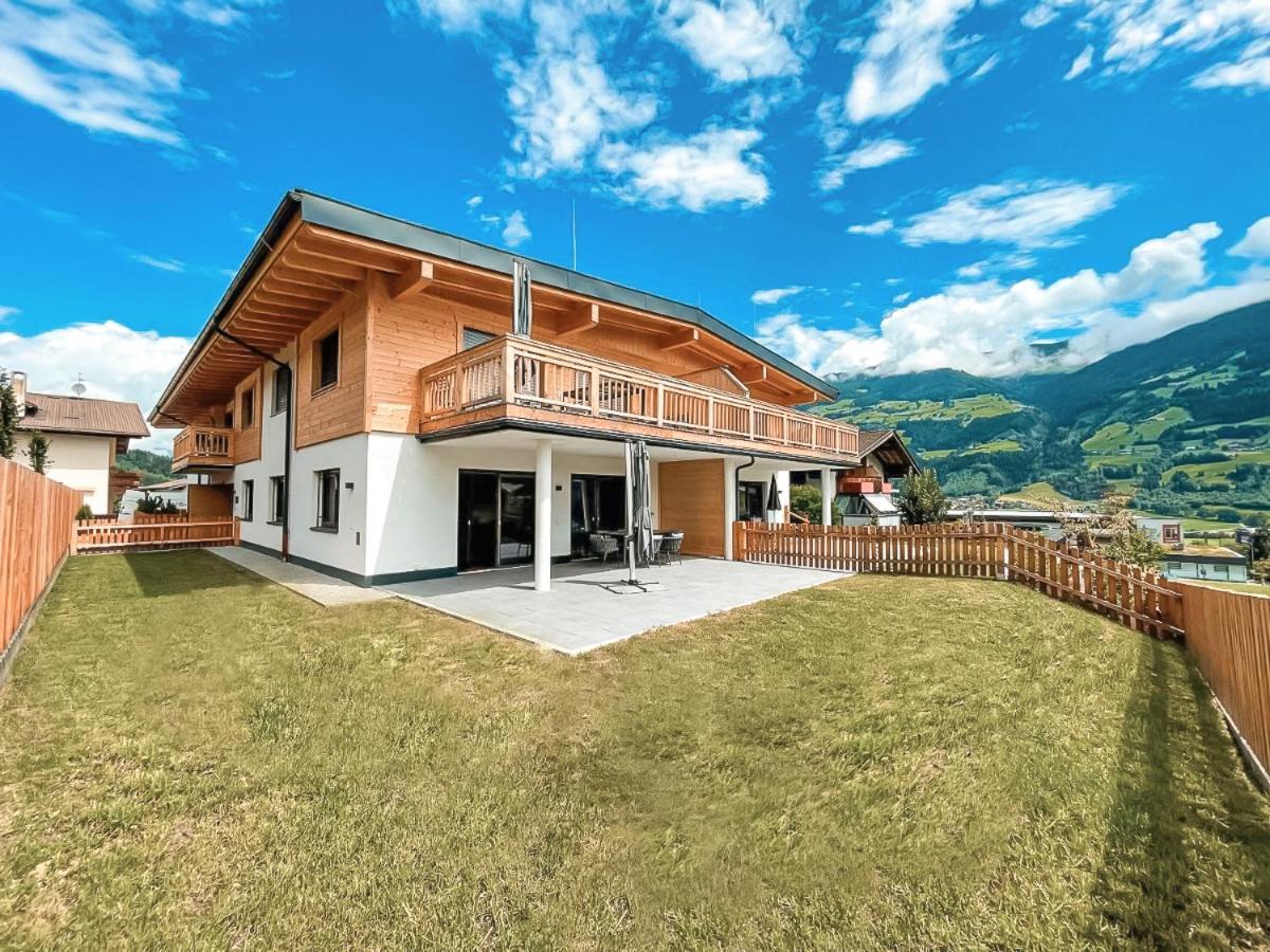 Isanora - Garden & Private Whirlpool By Alpenluxus Appartements Fuegen Exterior photo